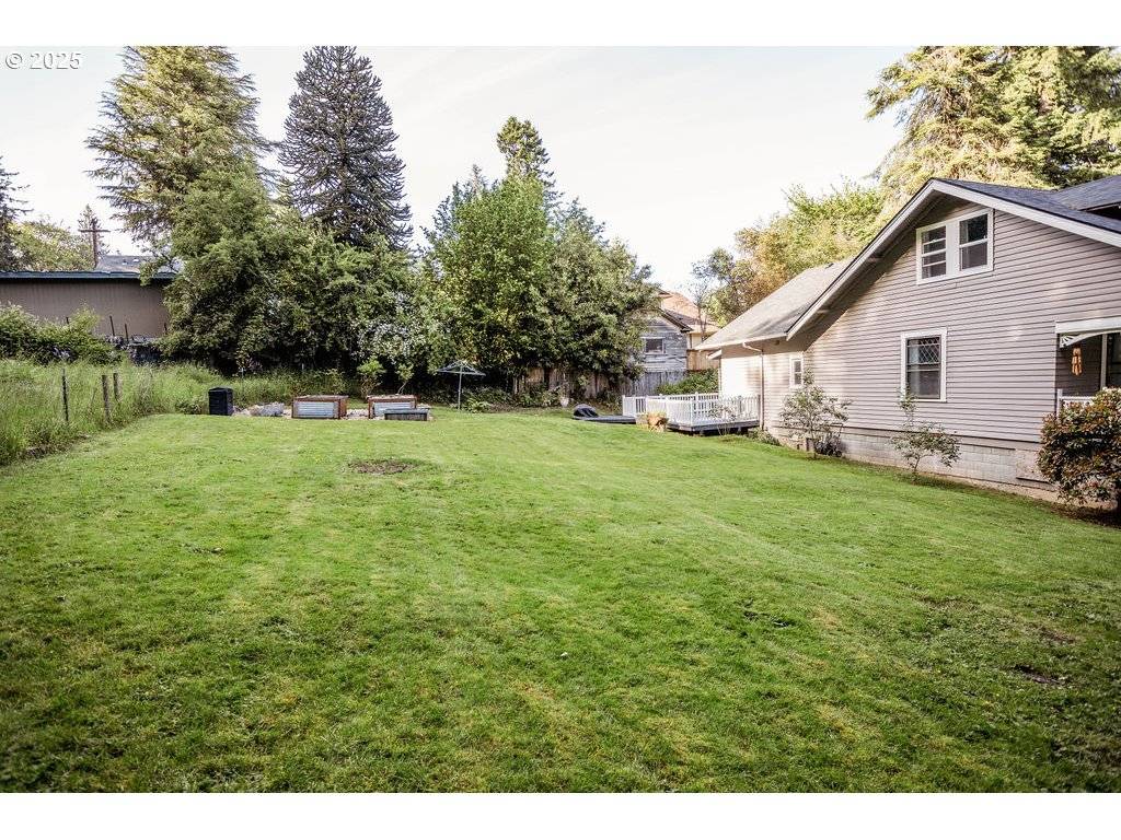 Winlock, WA 98596,301 W WALNUT ST