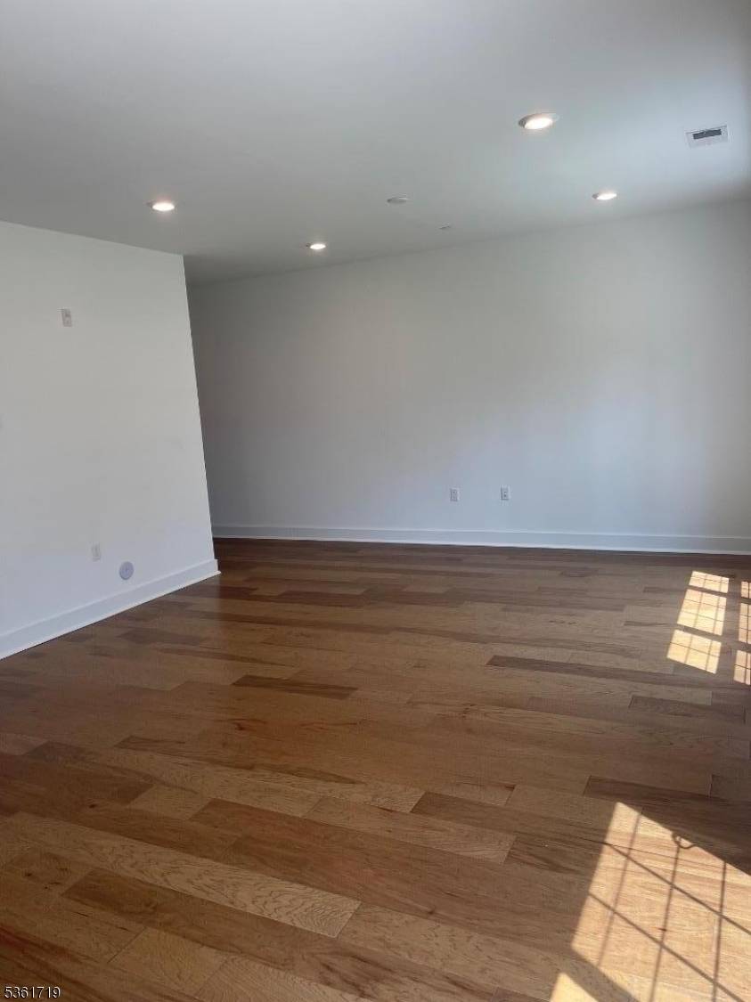 Morris Plains Boro, NJ 07950,61 Veterans Way