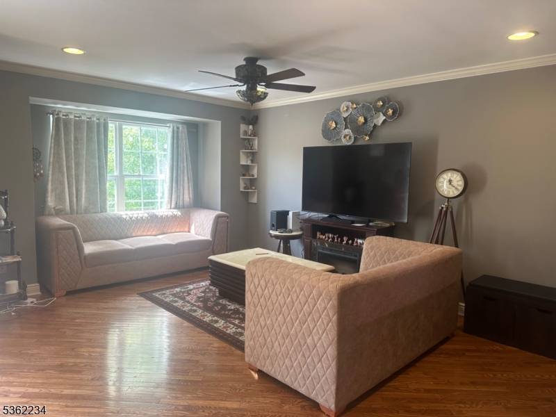 Green Brook Twp., NJ 08812,1004 Shadowlawn Dr