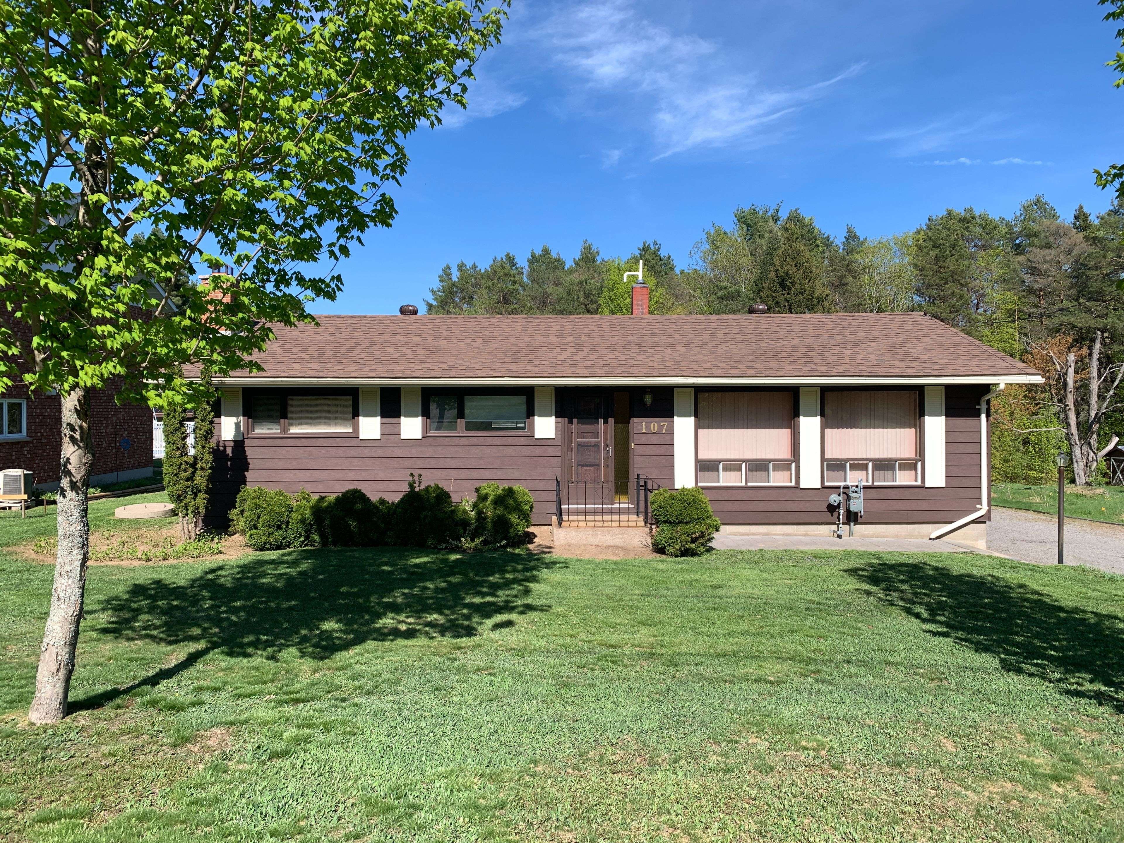 Sundridge, ON P0A 1Z0,107 Albert ST N