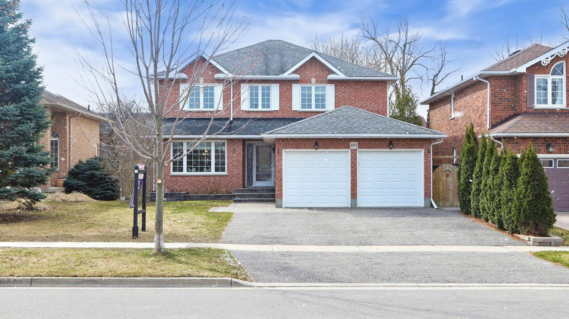 Oshawa, ON L1J 8P1,893 Sundance CIR