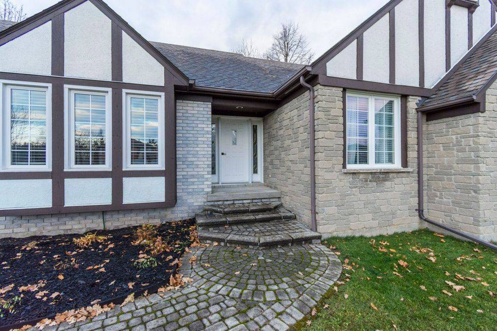 Belleville, ON K8P 5G3,24 Kaiser CT