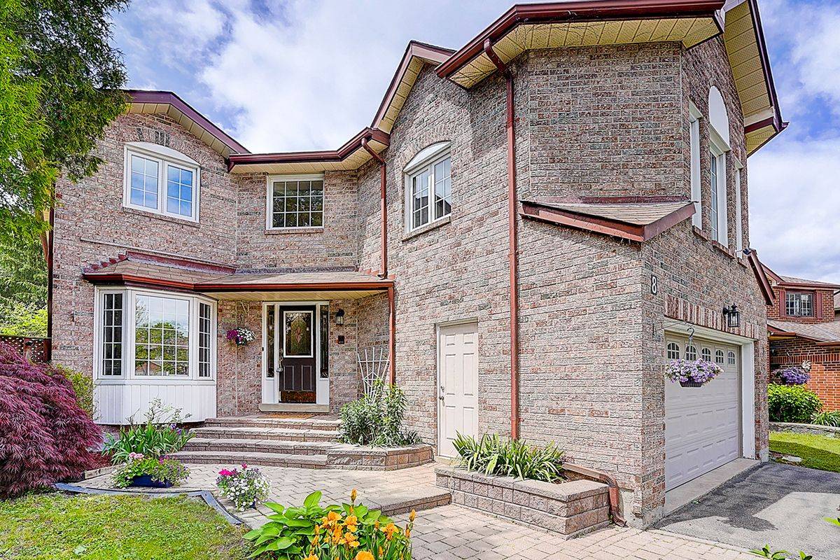 Brampton, ON L6Y 3J3,8 Mckillop CT
