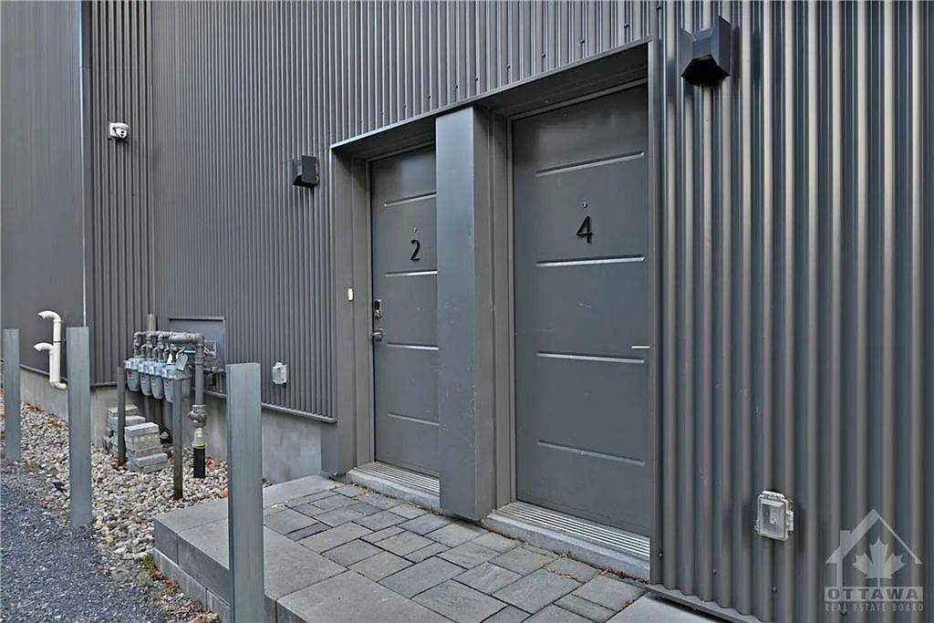 Ottawa Centre, ON K1R 5R2,569 Mcleod ST #4