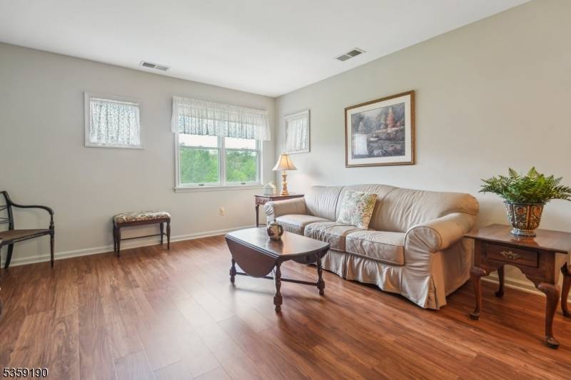 Berkeley Heights Twp., NJ 07922,83 Park Edge Condo #3C