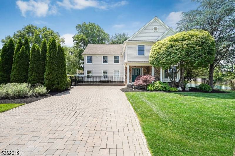 Montville Twp., NJ 07045,27 Morris Avenue