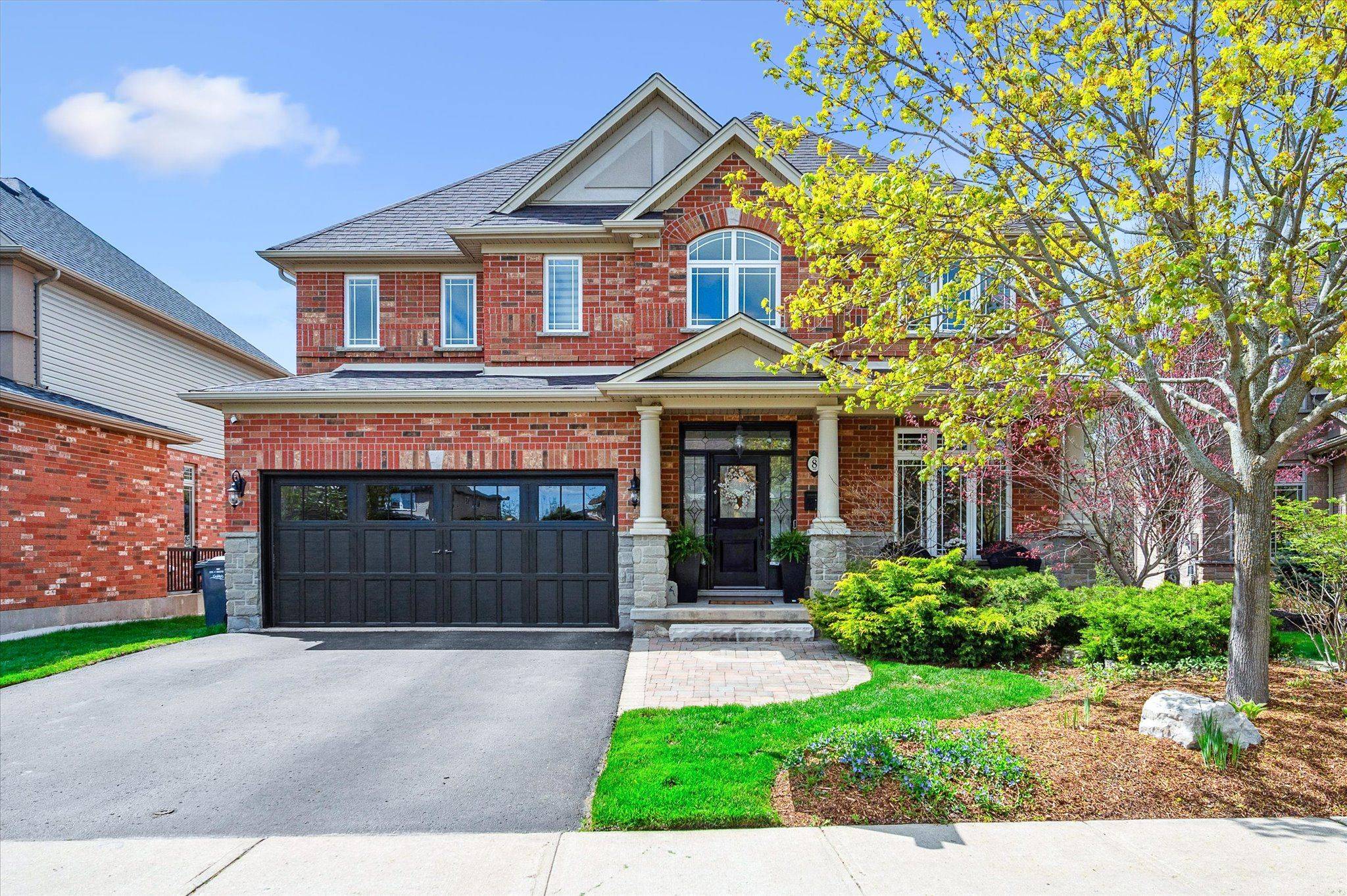Guelph, ON N1L 0B6,8 Ray CRES