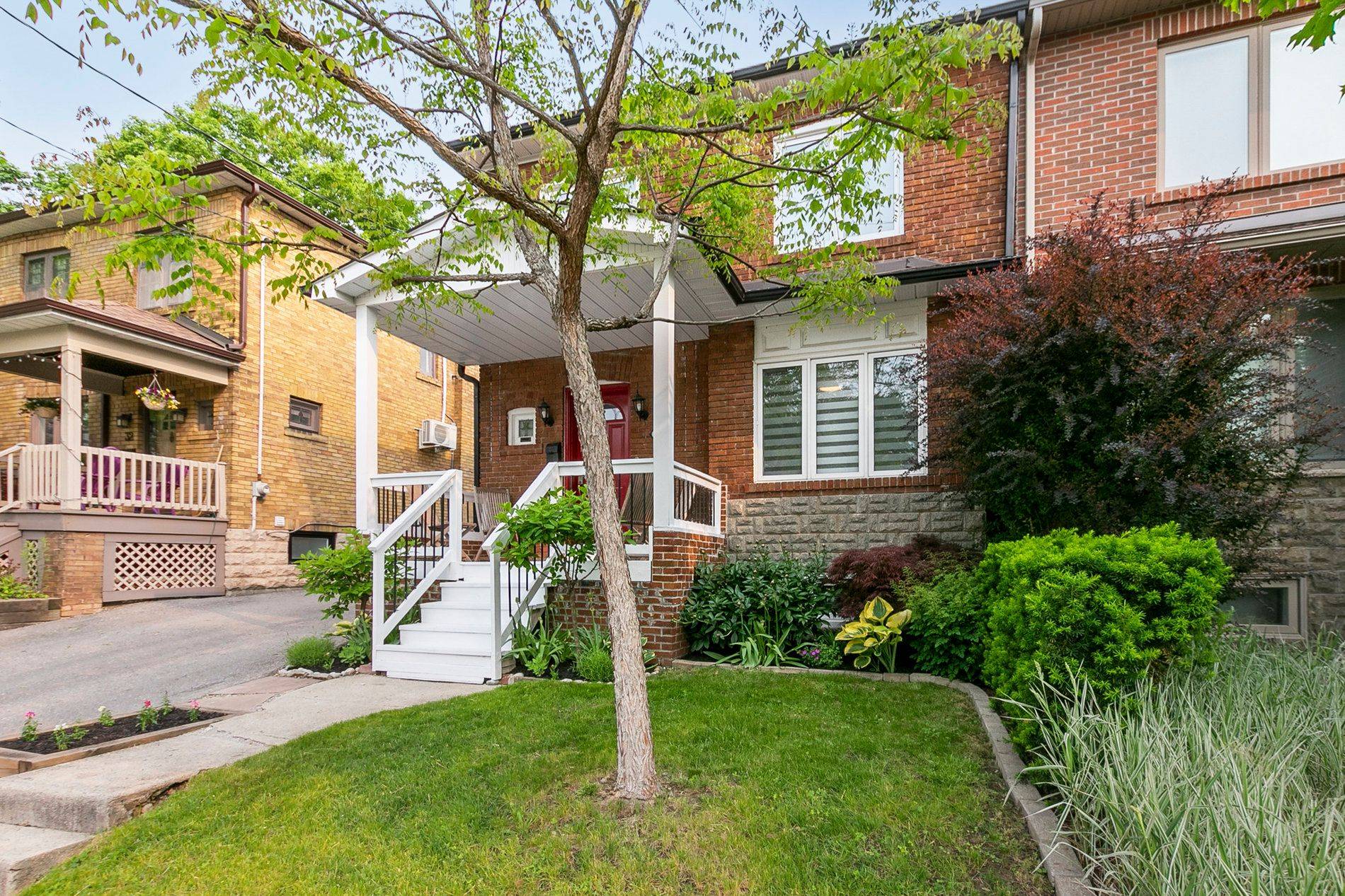 Toronto C10, ON M4P 1X8,34 Elvina GDNS
