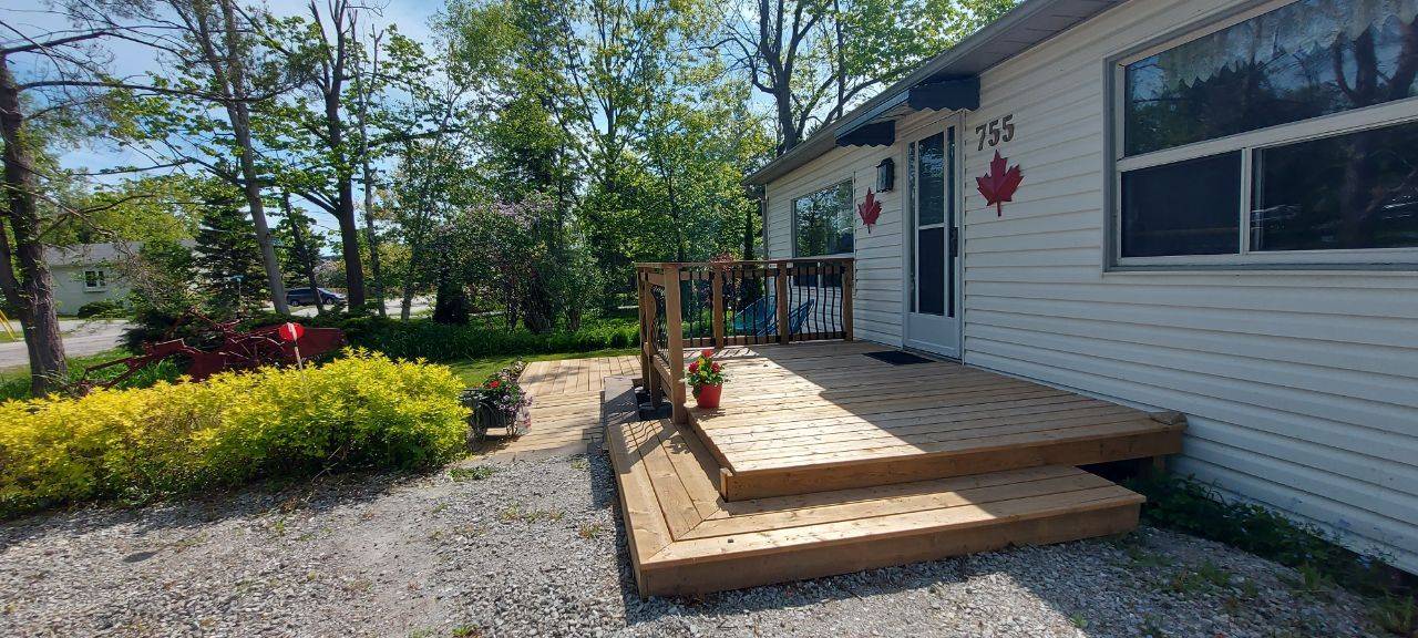 Innisfil, ON L9S 2E5,755 Happy Vale DR