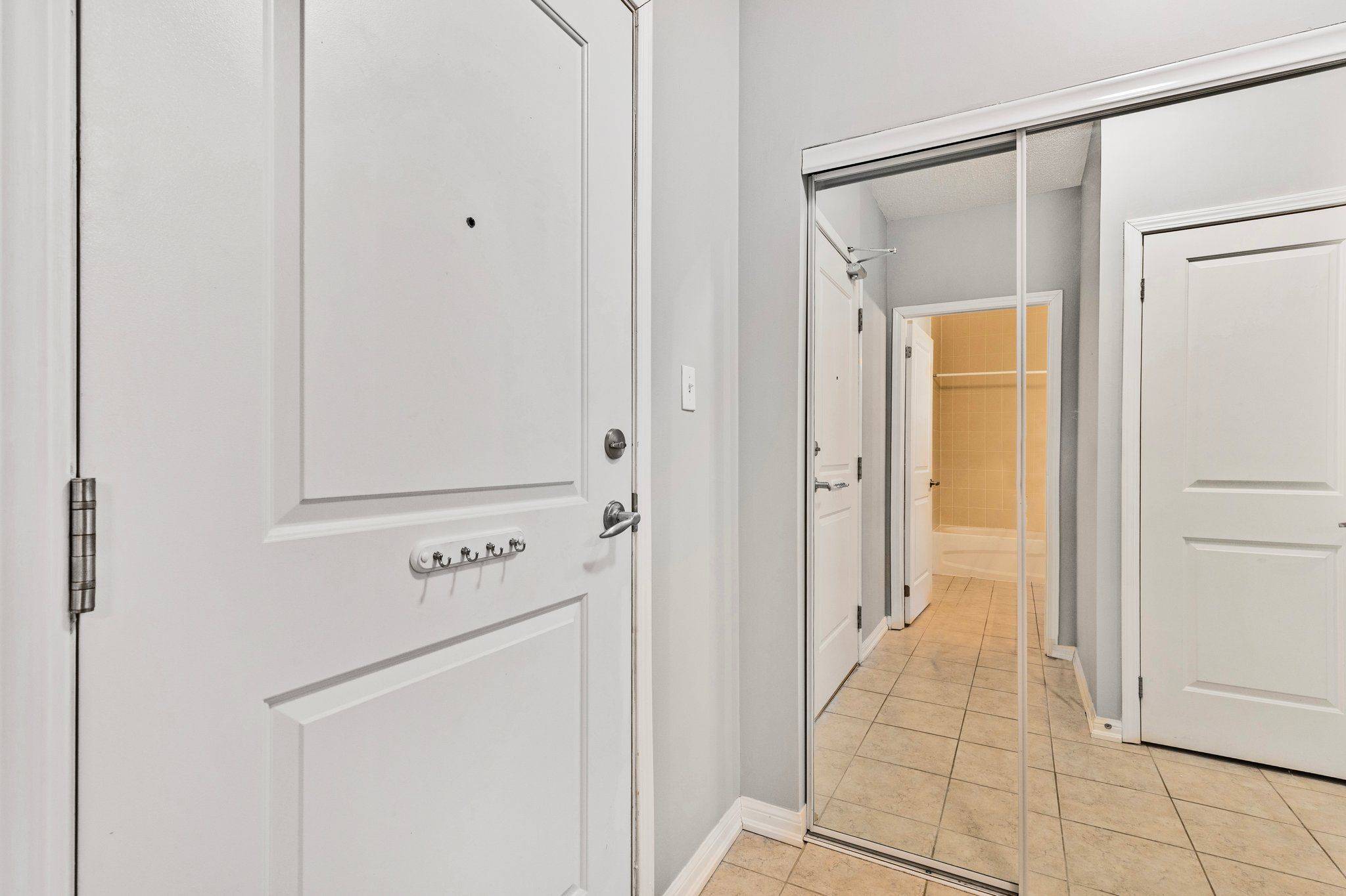 Whitby, ON L1M 0J7,54 Harvey Johnston WAY #123