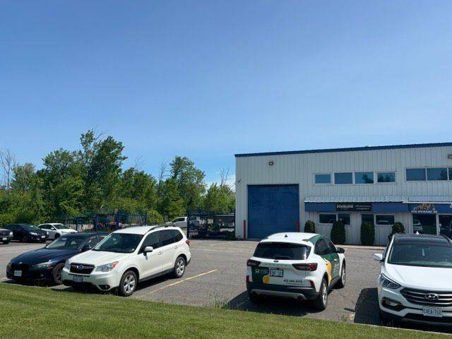 Leitrim, ON K1G 3N2,2729 Stevenage DR