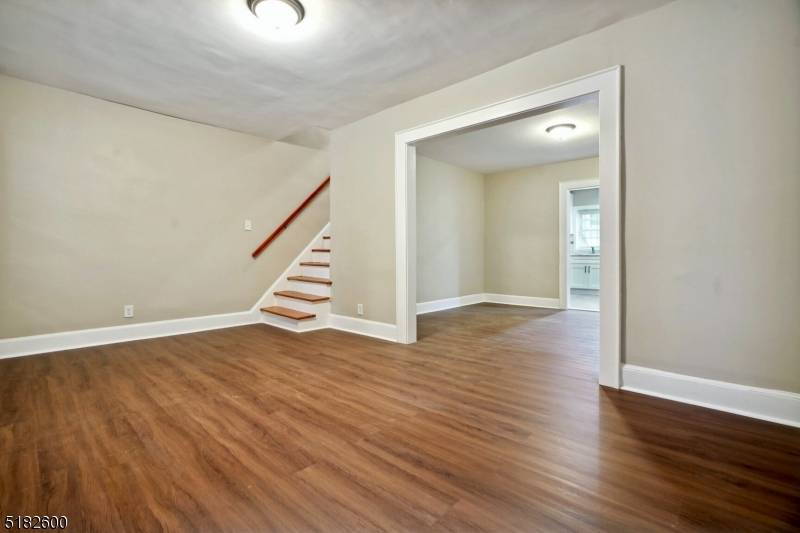 Newark City, NJ 07106,160 Vermont Ave