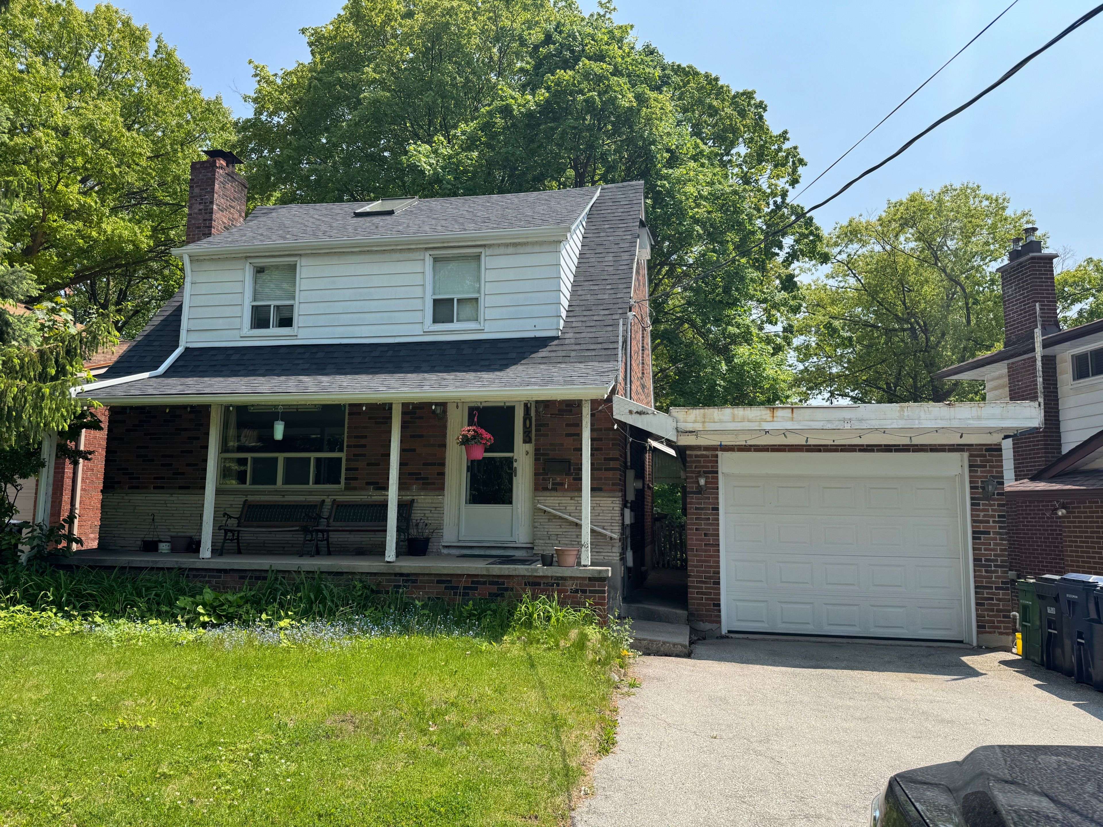 Toronto E08, ON M1M 2A7,103 Oakridge DR