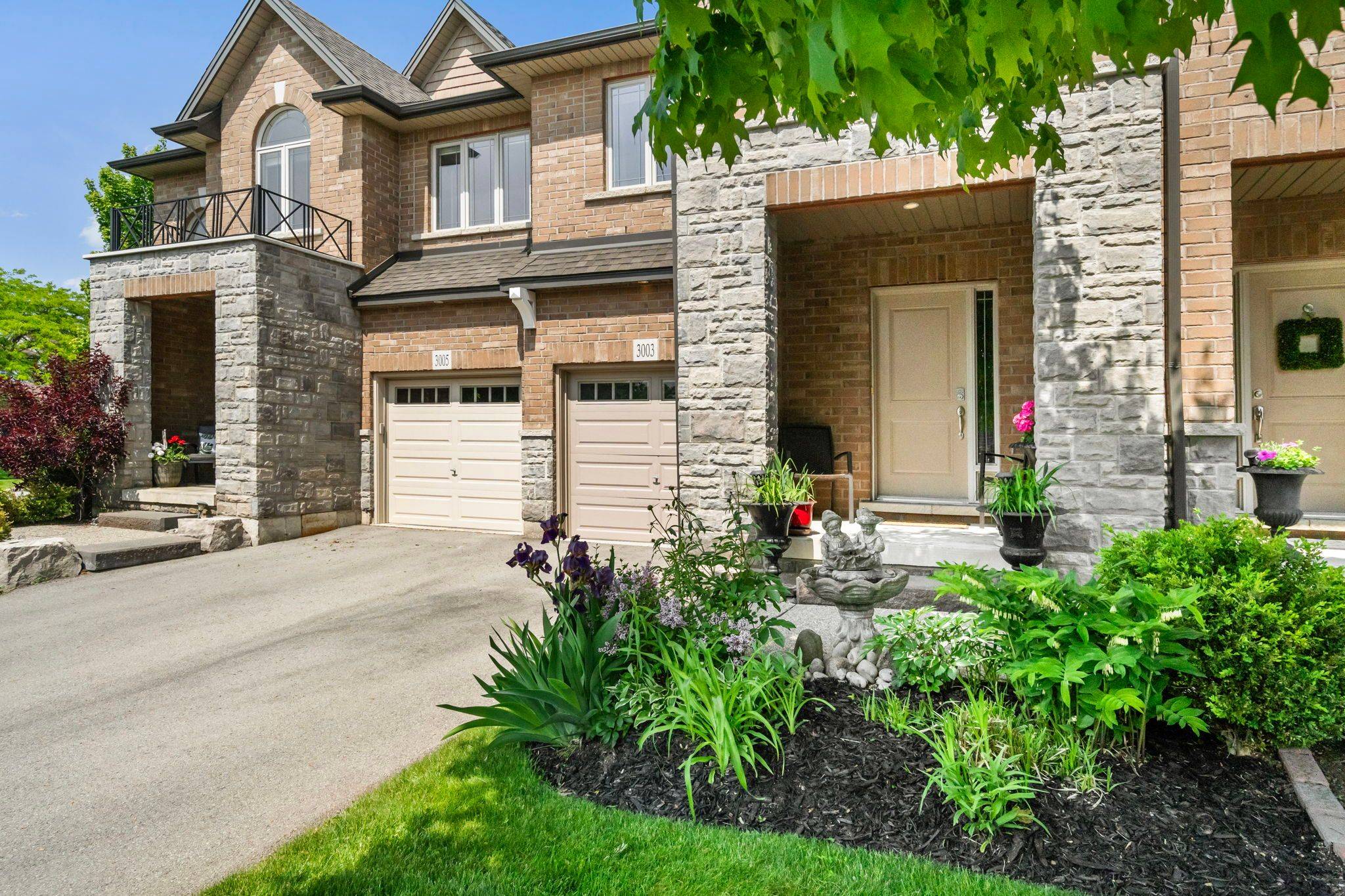 Burlington, ON L7M 0W2,3003 Glover LN