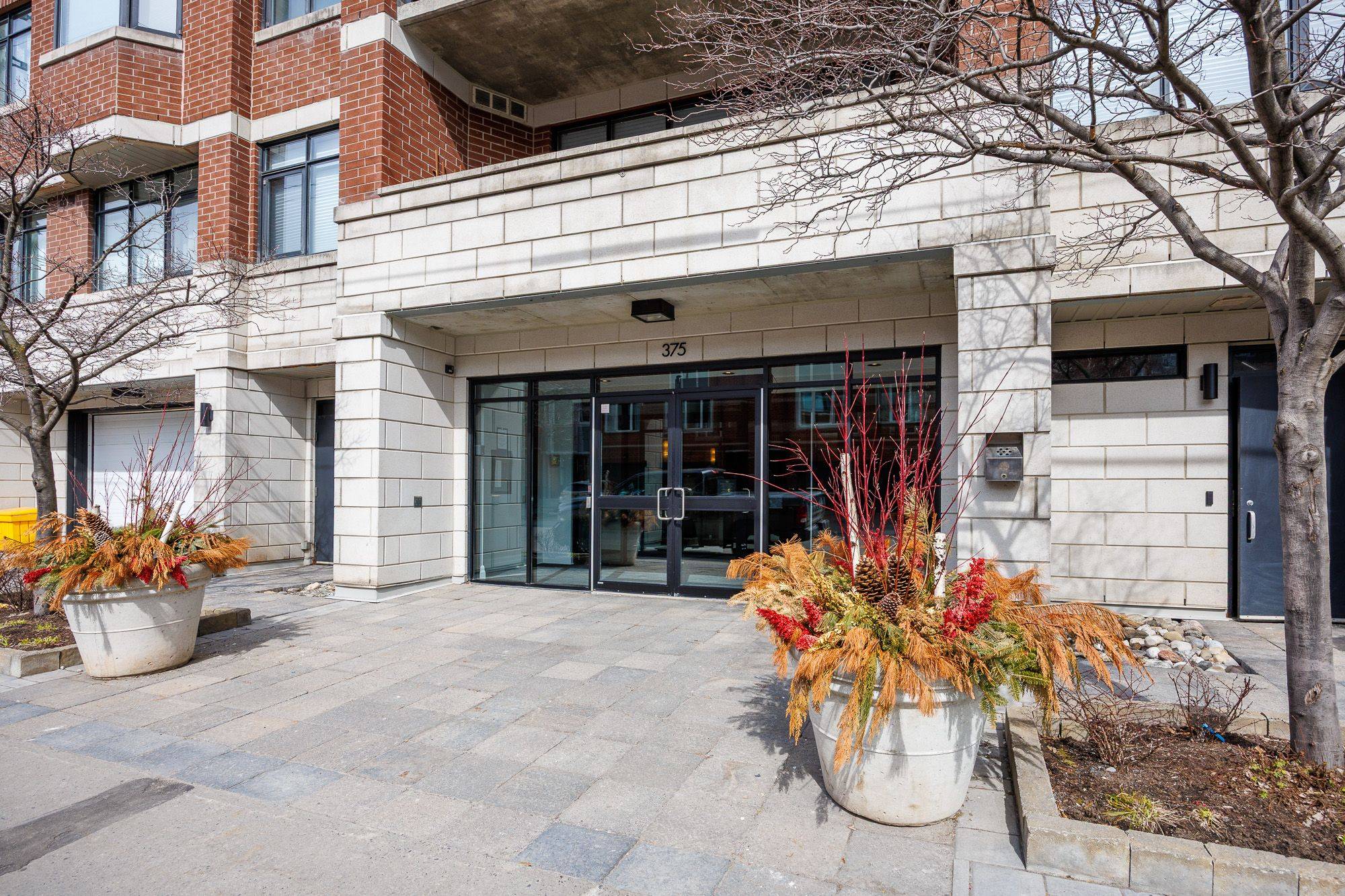 Ottawa Centre, ON K2P 0E3,375 Lisgar ST #203