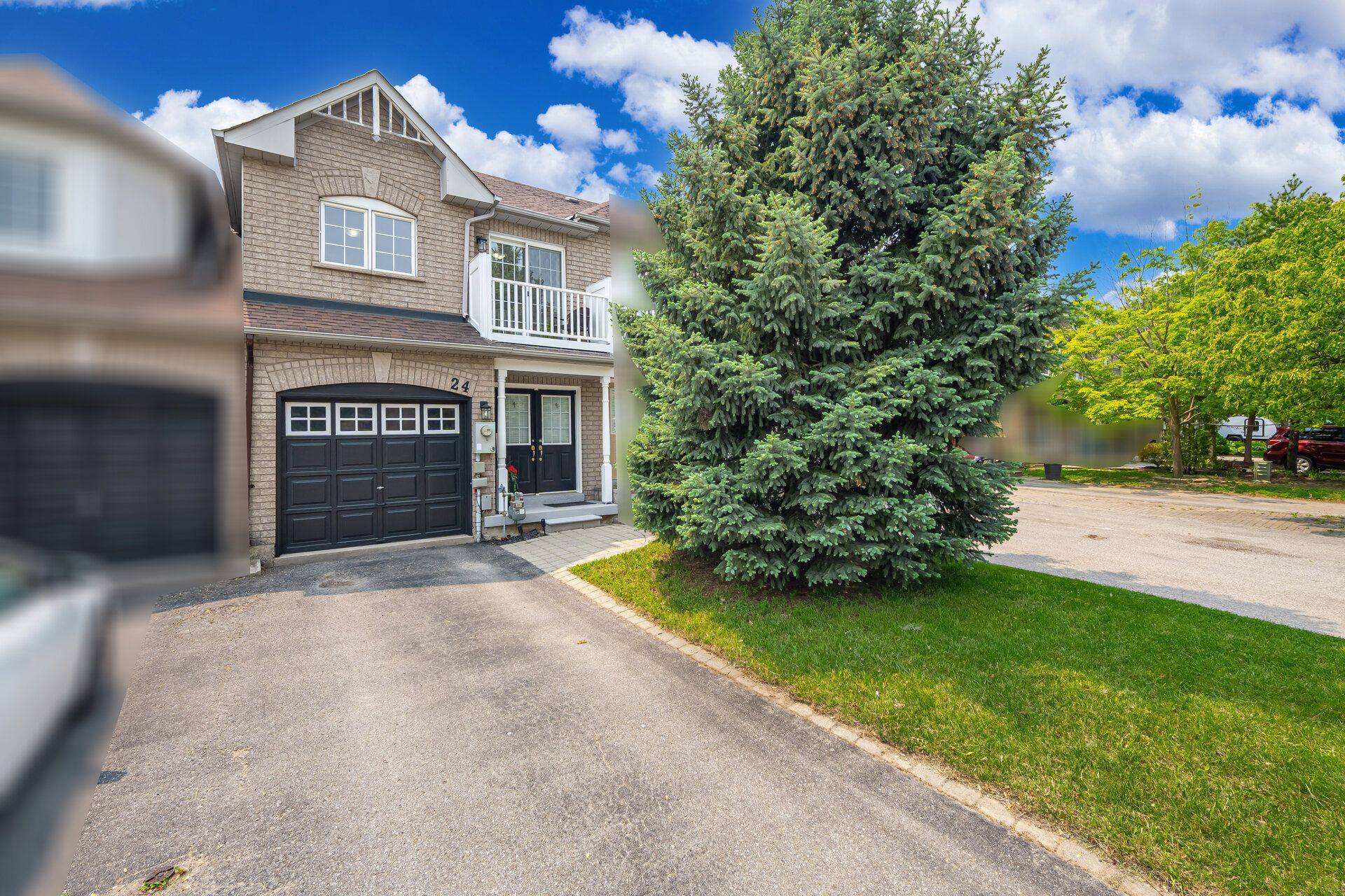 Halton Hills, ON L7G 6B5,24 Bradley DR