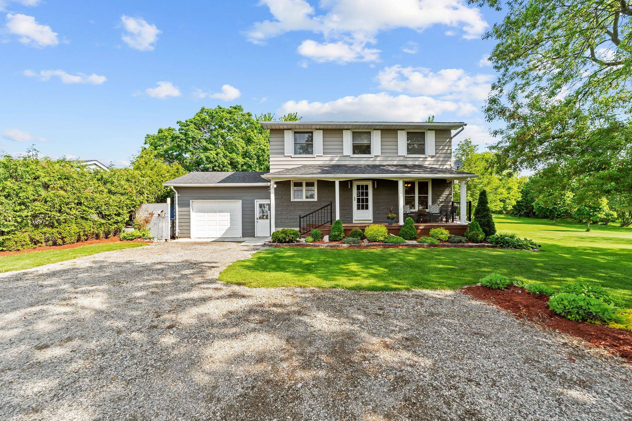 Lucan Biddulph, ON N0M 2J0,13972 Elginfield RD