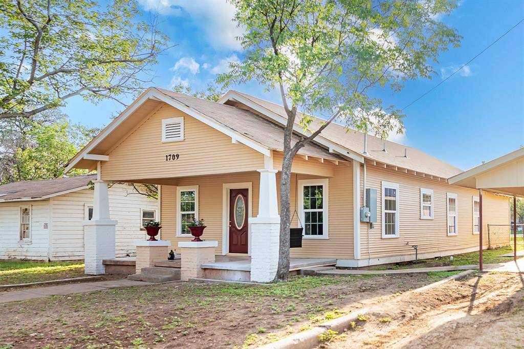 Brady, TX 76825,1709 S Blackburn Street