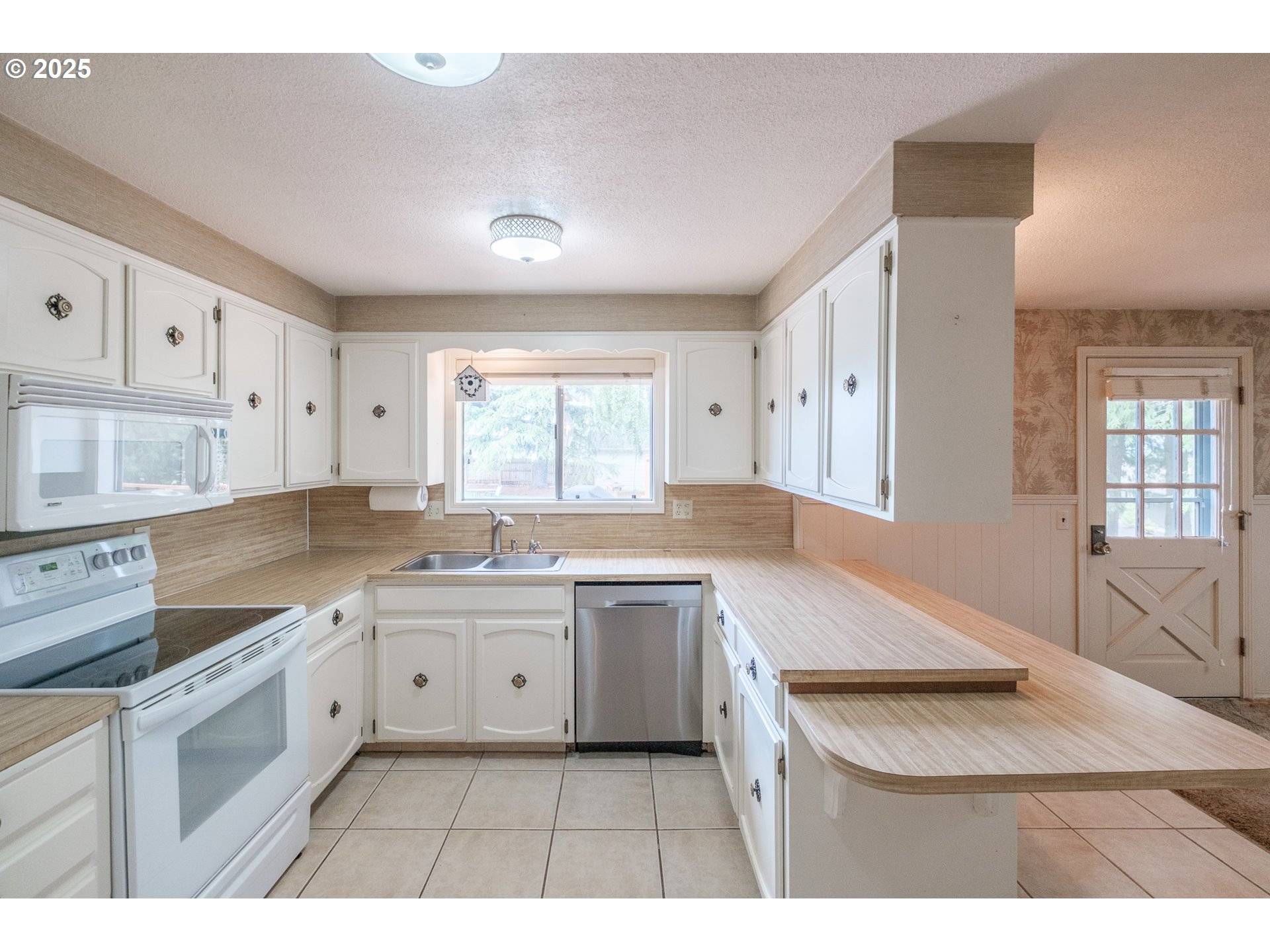 Stayton, OR 97383,1485 HIGHLAND DR