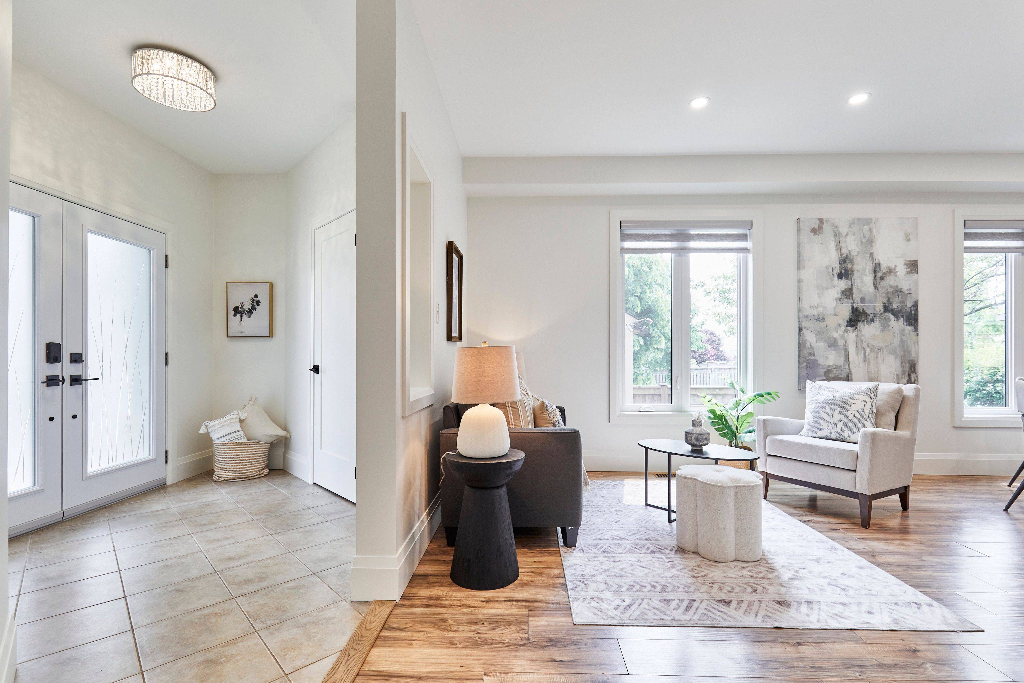 Clarington, ON L1C 4Y8,50 West Side DR