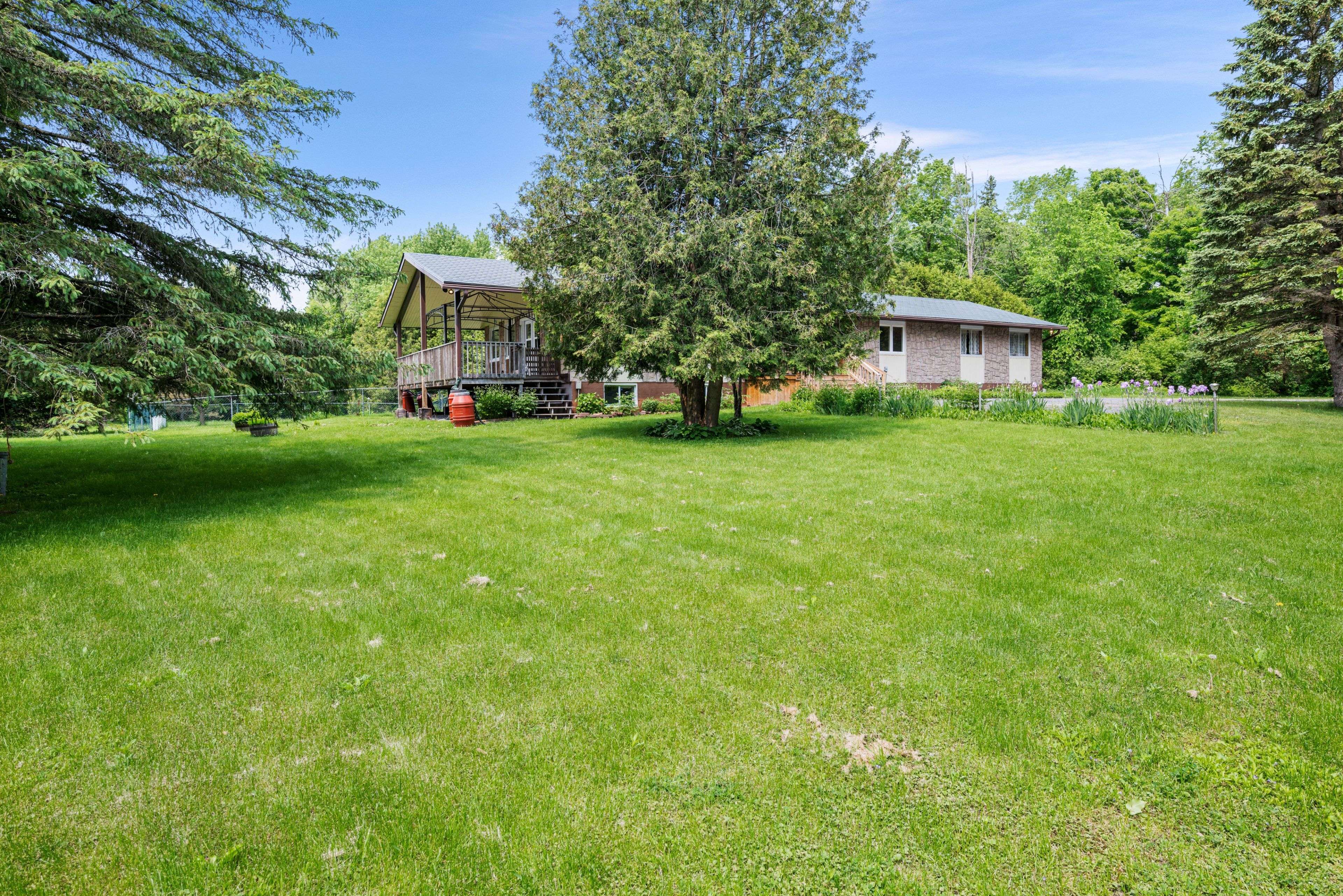 Orleans - Cumberland And Area, ON K4B 1J1,4740 Dunning RD