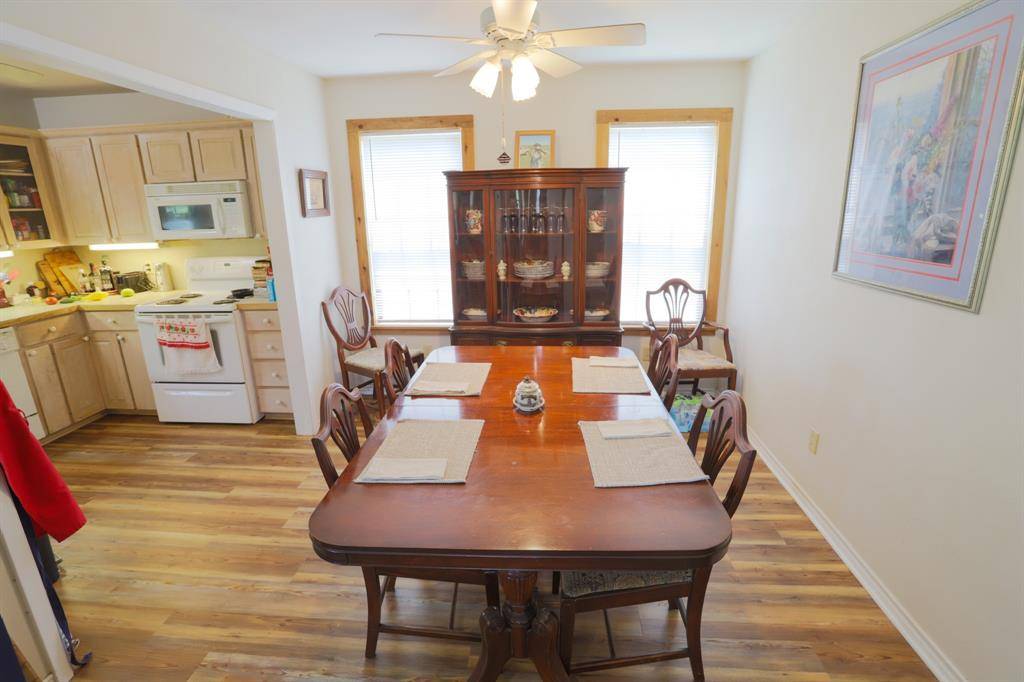 Mcgregor, TX 76657,813 Sam Bass Road