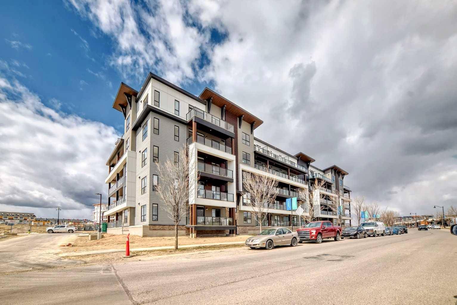 Calgary, AB T3M 0T2,1802 Mahogany BLVD SE #8202