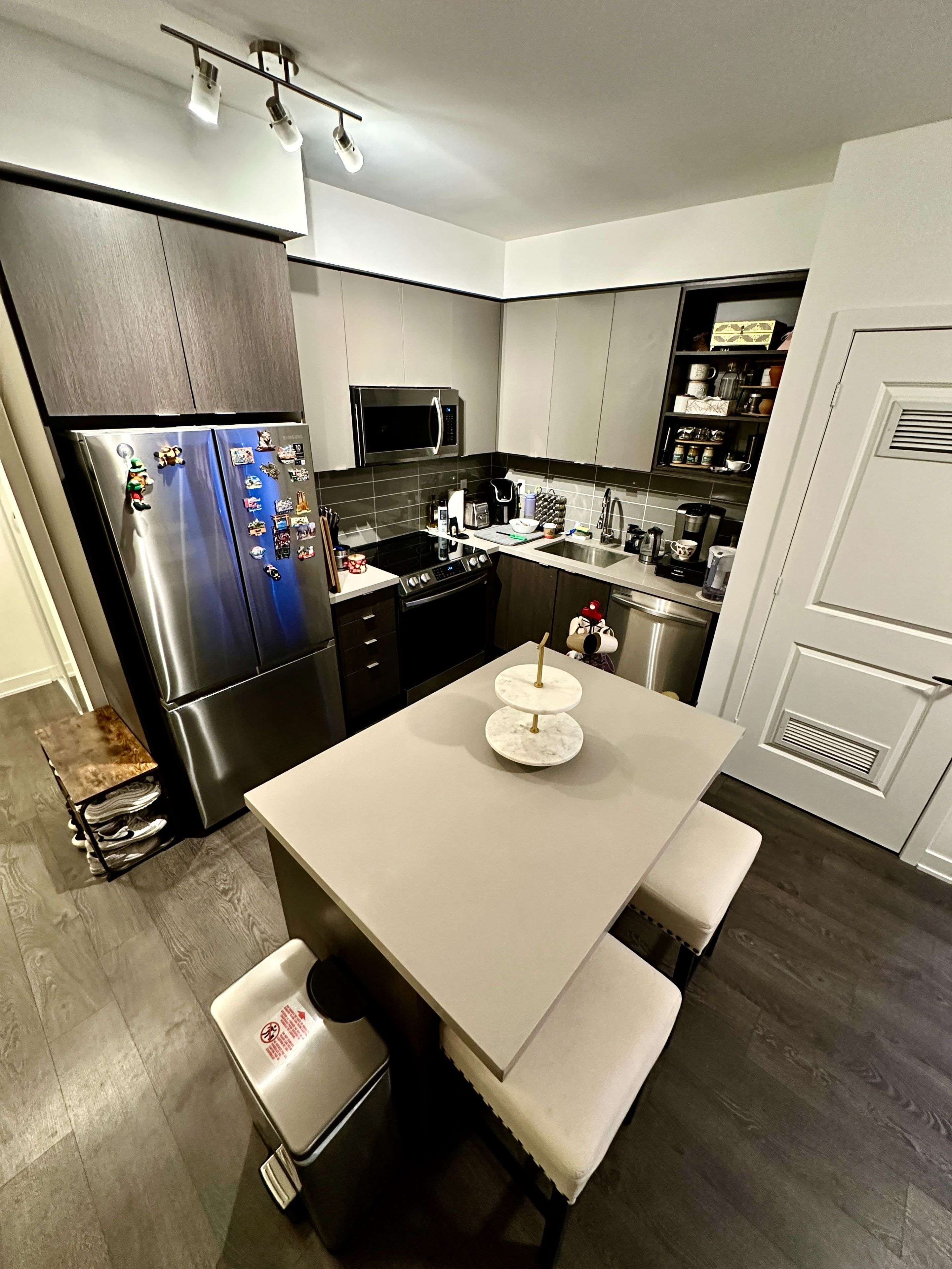 Mississauga, ON L5M 0Z7,4655 Metcalfe AVE #2101