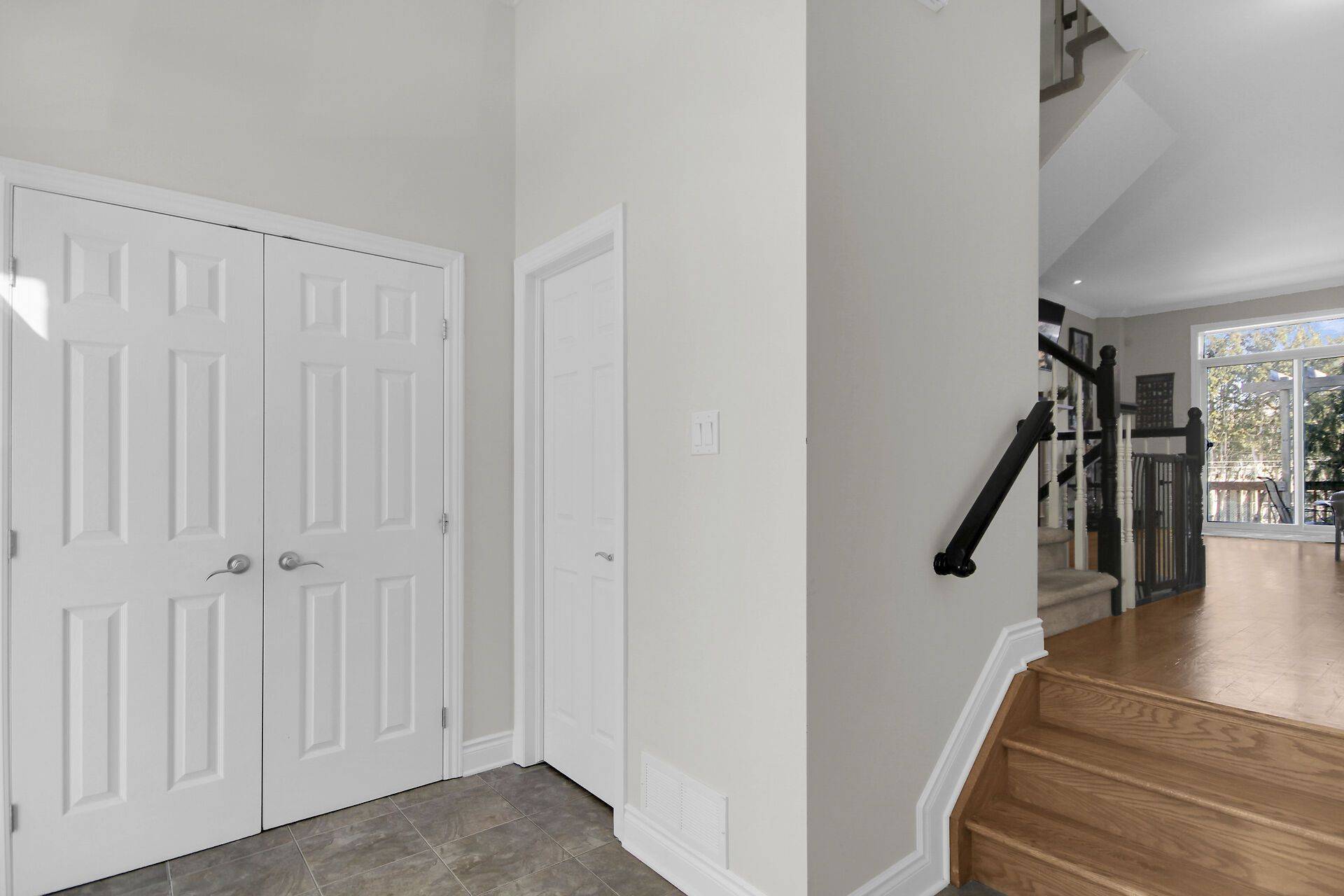 Mckellar Heights - Glabar Park And Area, ON K2A 2G5,835 Woodroffe AVE