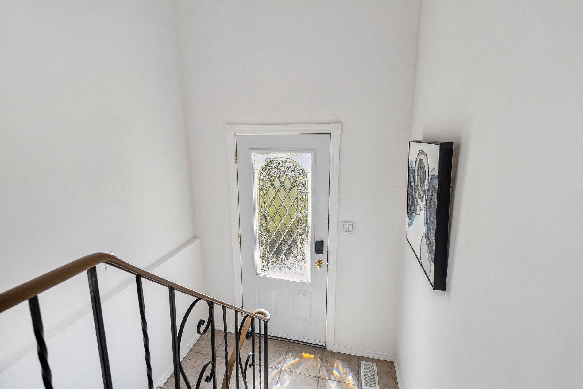 Hamilton, ON L9C 6S4,62 Guildwood DR