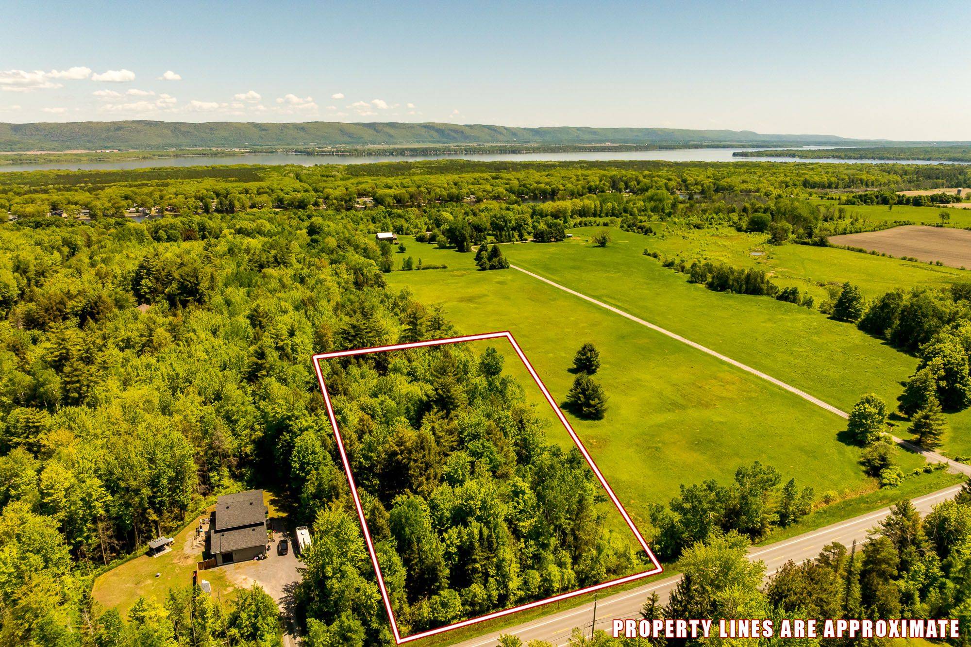 4475 DUNROBIN RD, Constance Bay - Dunrobin - Kilmaurs - Woodlawn, ON K0A 3M0