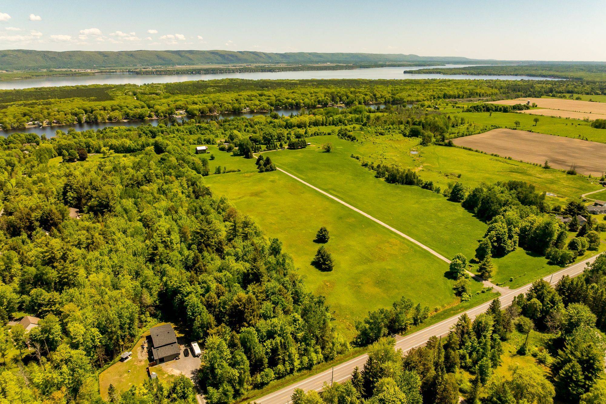 4475 DUNROBIN RD, Constance Bay - Dunrobin - Kilmaurs - Woodlawn, ON K0A 3M0