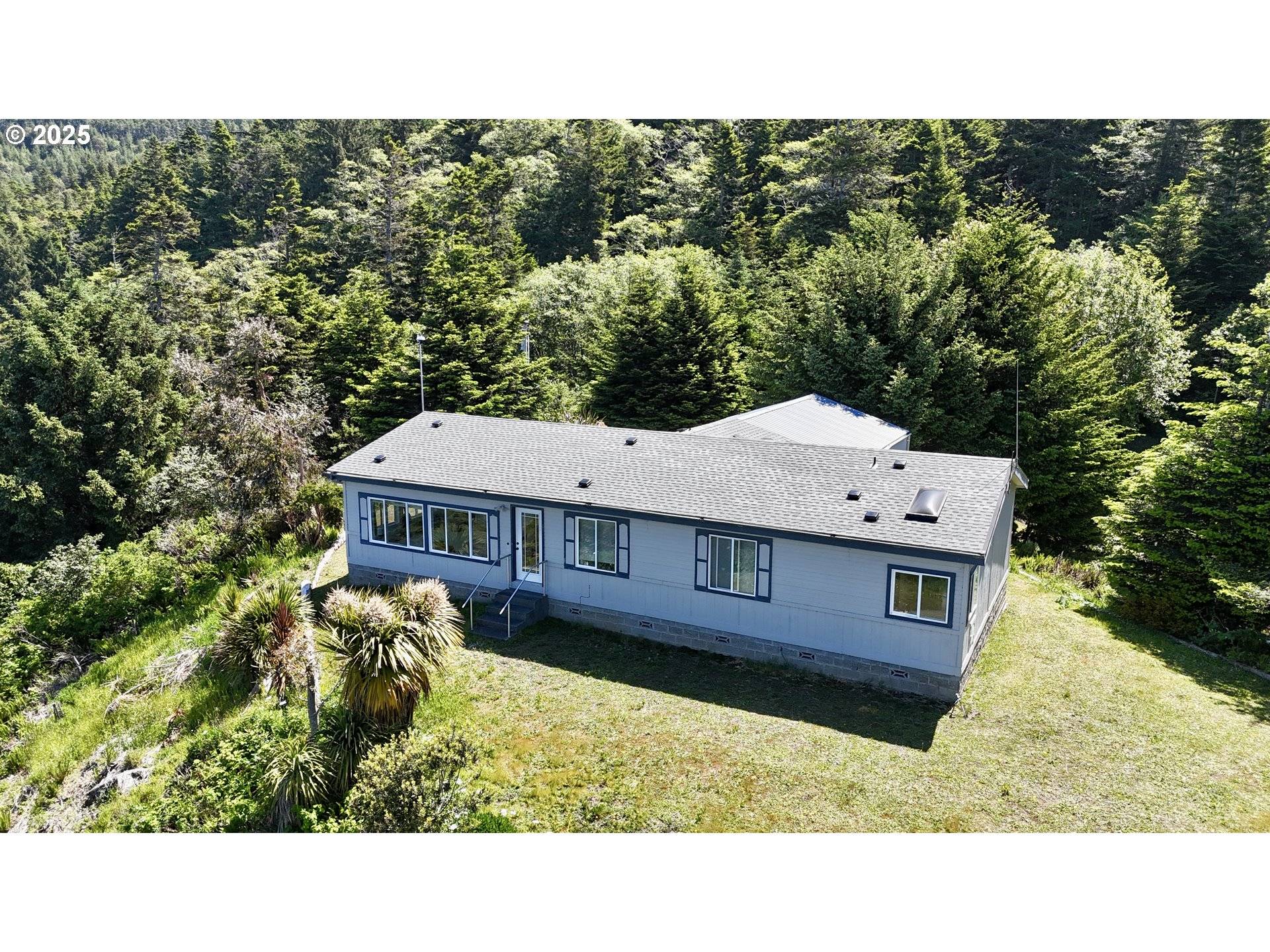 Gold Beach, OR 97444,94760 ADAMS RD