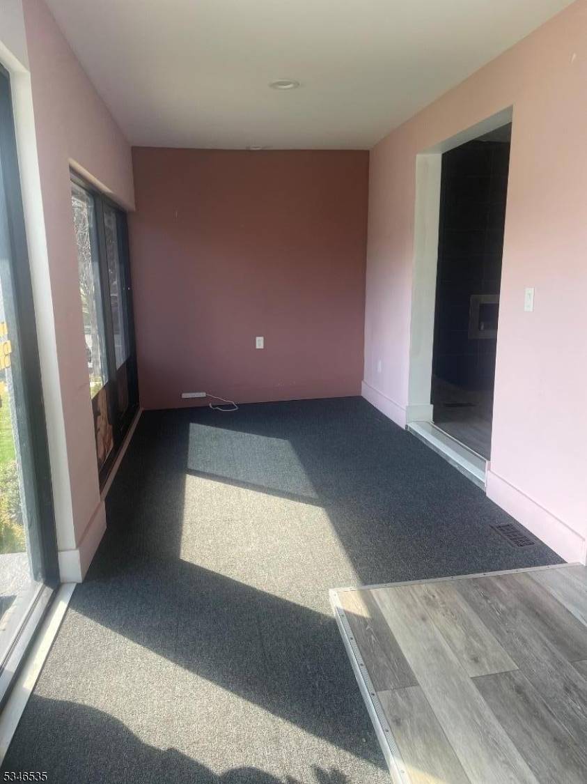 Elizabeth City, NJ 07208,1335-1339 North Avenue