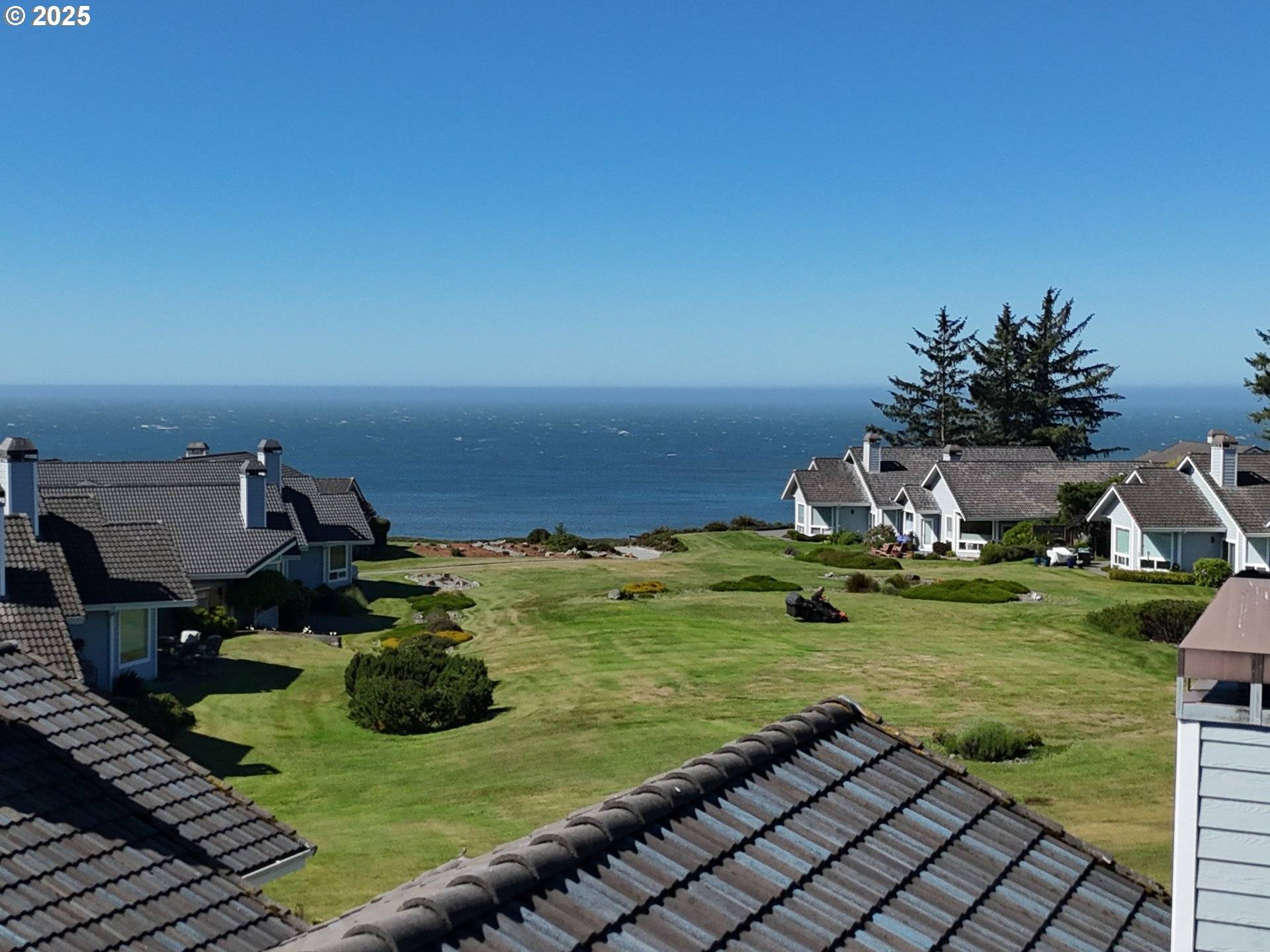 Brookings, OR 97415,210 SCHOONER BAY DR