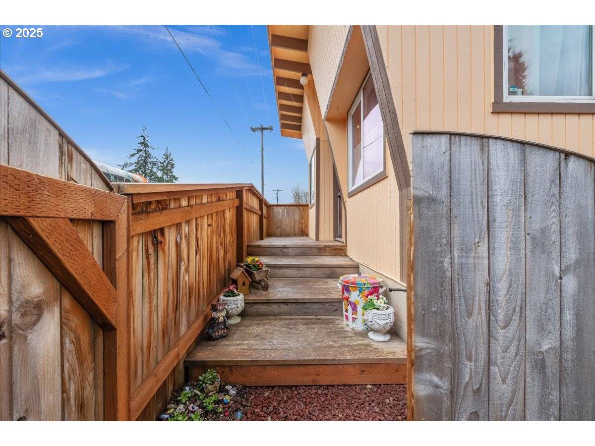 Sheridan, OR 97378,309 SW MONROE ST