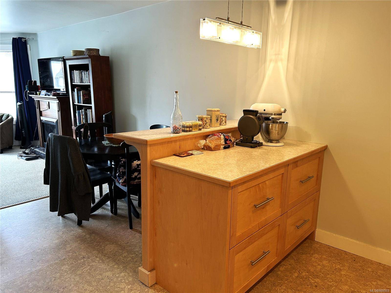 Nanaimo, BC V9S 3P4,2815 Departure Bay Rd #319