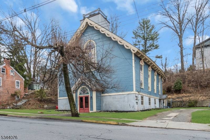Belvidere Twp., NJ 07823,192 Market St