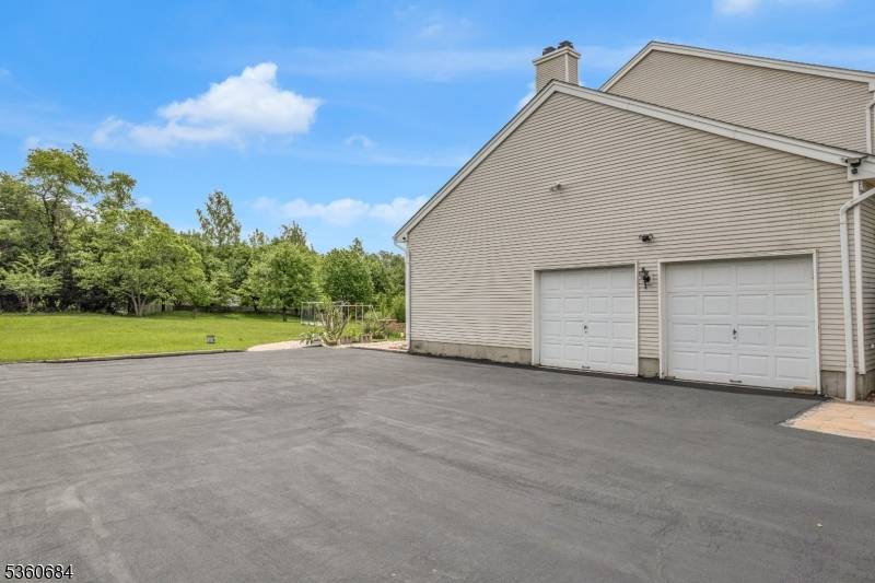 Franklin Twp., NJ 08823,6 Garretson Dr