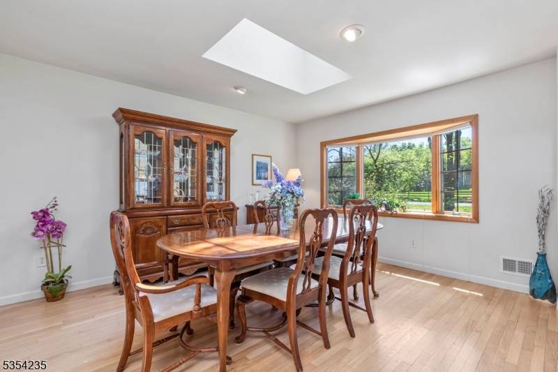 Tewksbury Twp., NJ 08833,18 Bissell Road