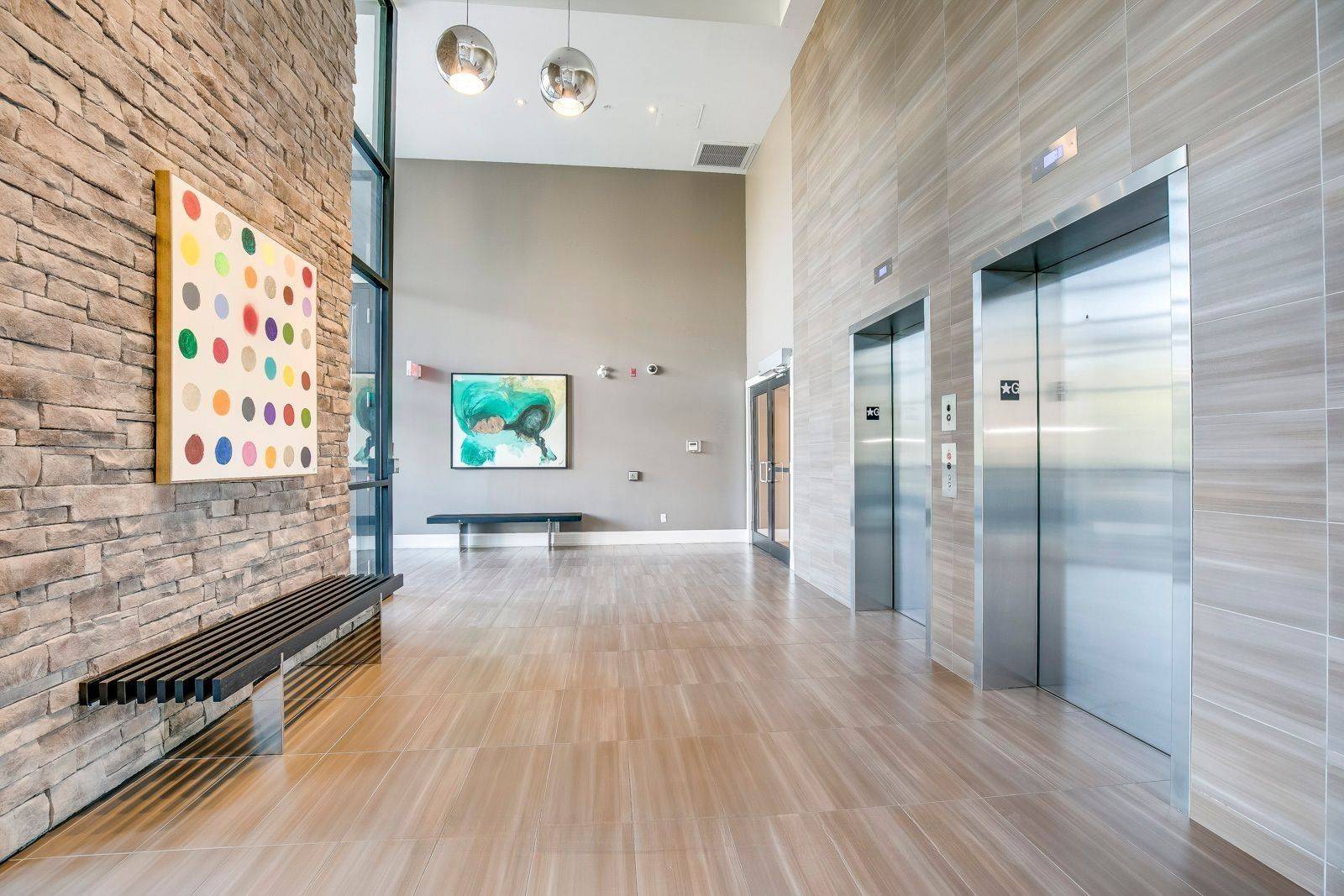 Oakville, ON L6K 0H7,128 Garden DR #322