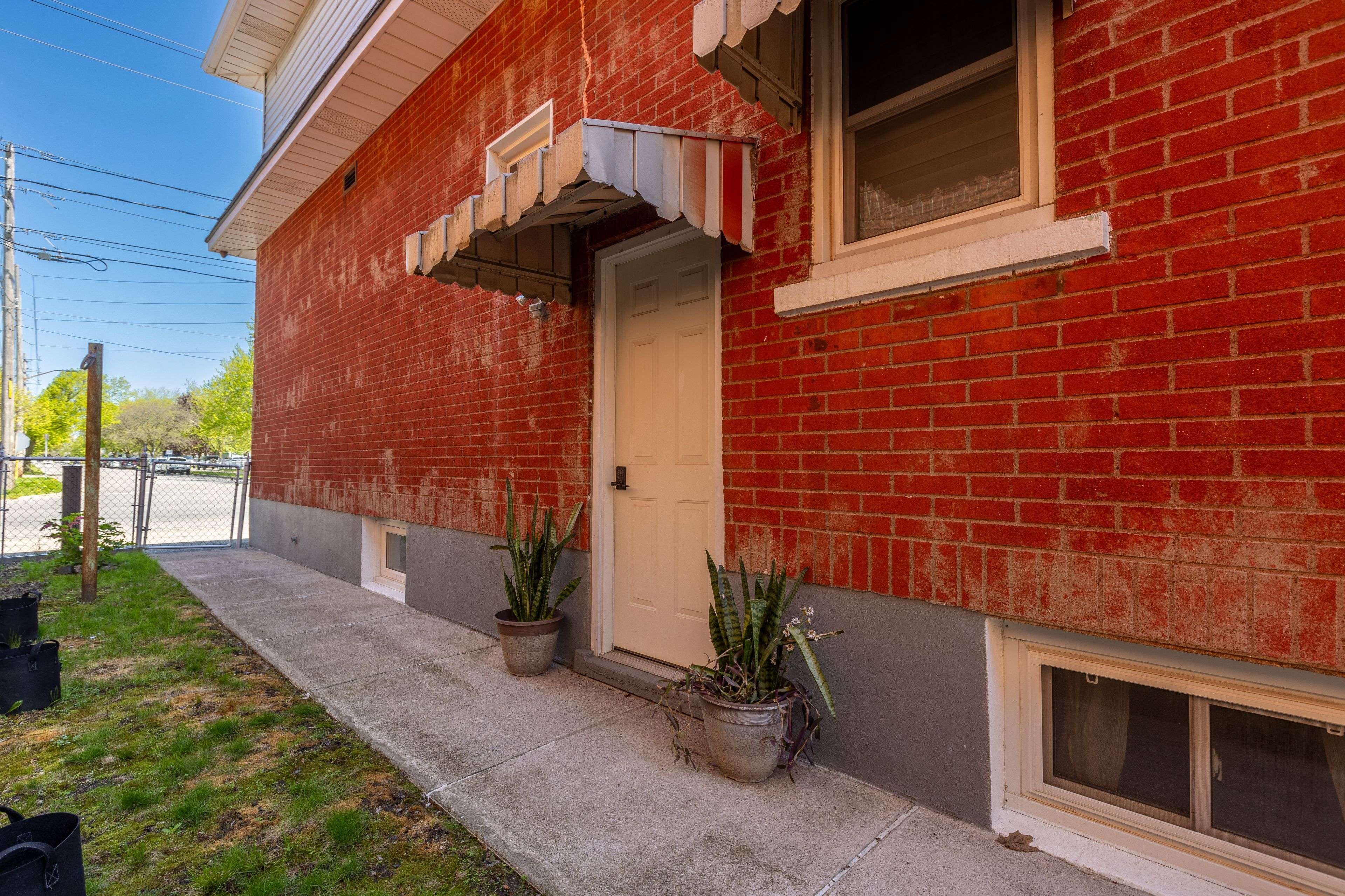 Welland, ON L3B 4P2,534 Lincoln ST