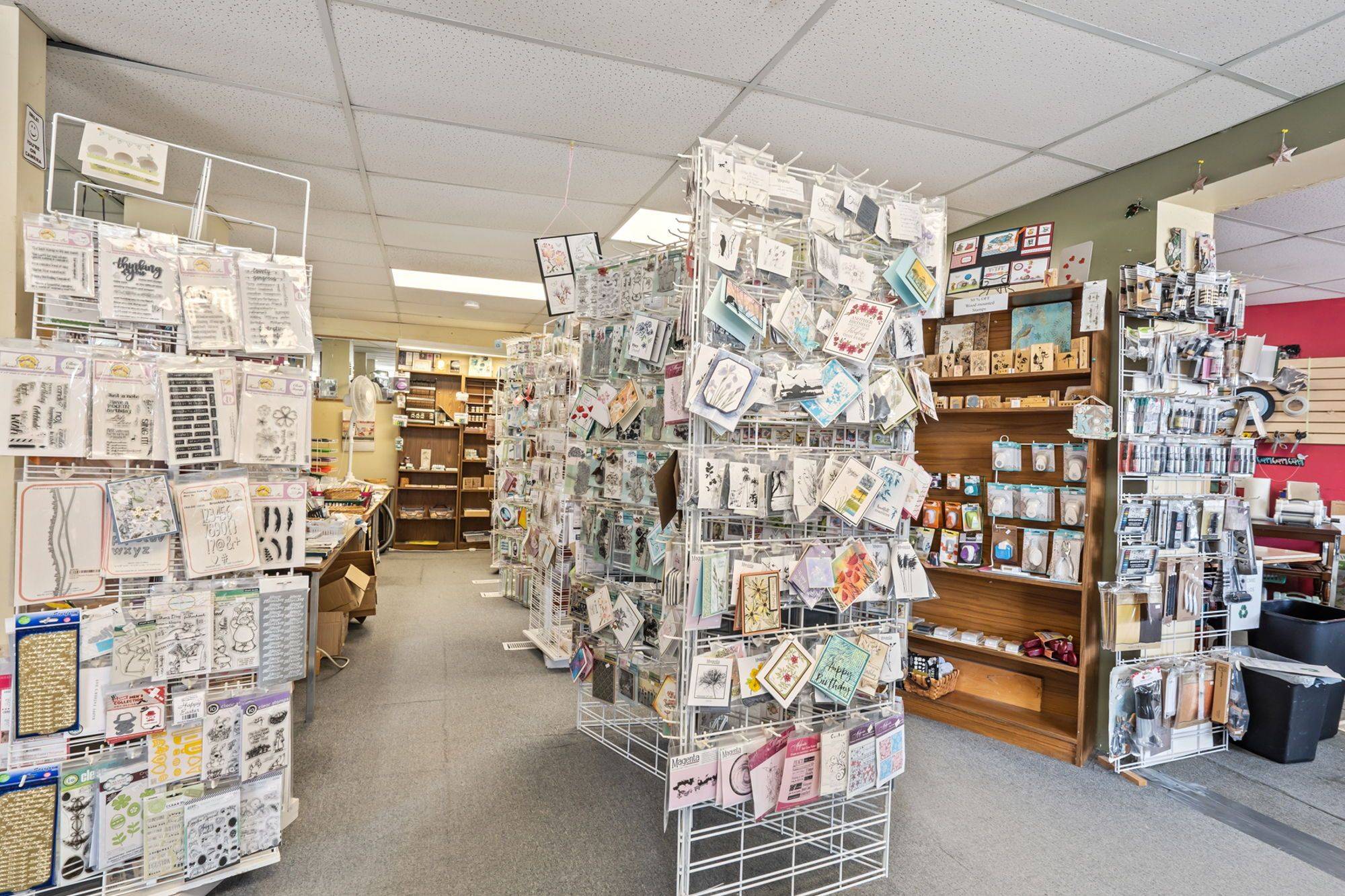 London East, ON N5Z 1P9,239 Hamilton RD