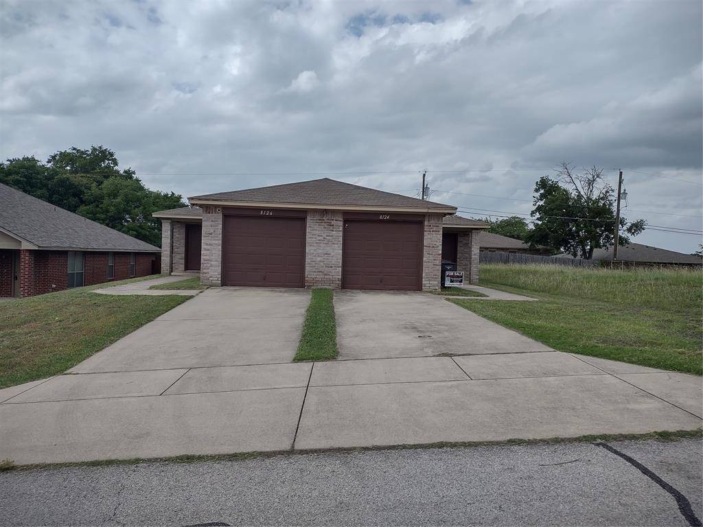 Fort Worth, TX 76116,8124 & 8126 Doreen Avenue