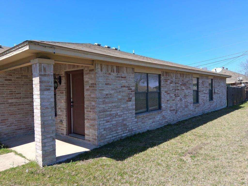 Fort Worth, TX 76116,8124 & 8126 Doreen Avenue