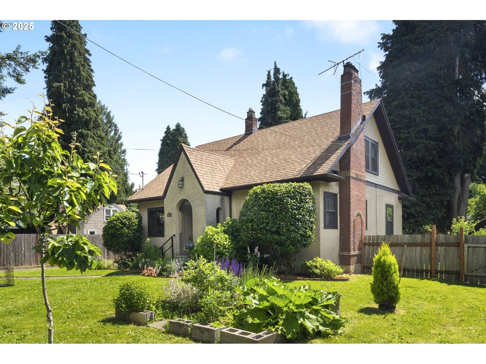 Milwaukie, OR 97267,18923 SE RIVER RD
