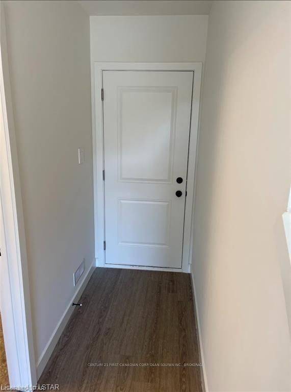 London North, ON N6G 0Y2,1781 Henrica AVE #38