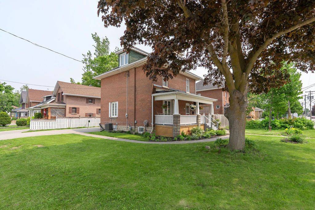 Kawartha Lakes, ON K9V 2M6,96 Lindsay ST S