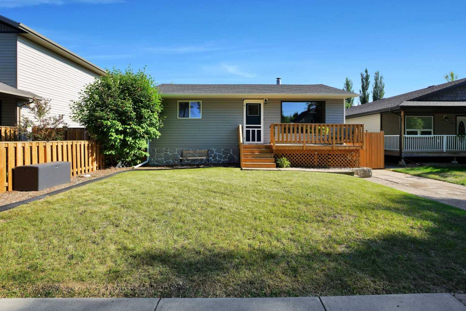 Stettler, AB T0C 2L2,5711 50a AVE
