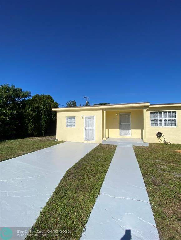 Miami Gardens, FL 33056,3615 NW 214th St